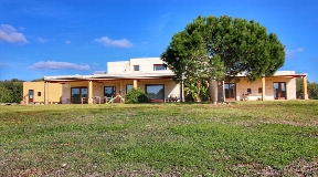 Maravillosa casa en venta en el famoso pueblo de Binibeca Vell en Menorca