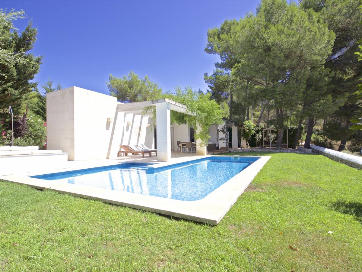 Excelente villa moderna cerca del campo de golf en Son Parc, Menorca