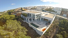 Villa moderna y funcional en venta en Cala Llonga