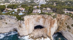 Maravilloso chalet frente al mar Cala Galdana en una zona muy bonita