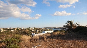 Grandiosa Terreno de 1.606 m2 en Mahón con maravillosas vistas panorámicas