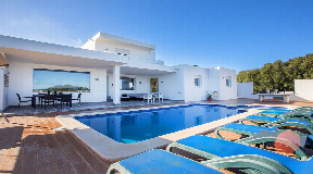 Magnífica casa de nueva construcción en Binibeca con piscina y licencia de alquiler turístico